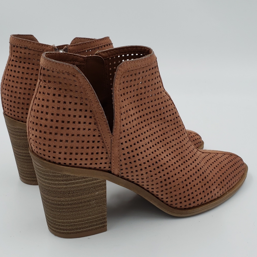 DV Dolce Vita Tan-Taupe Block Heel  Ankle Boot